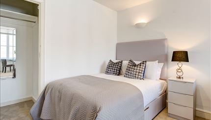 Studio - Bedroom