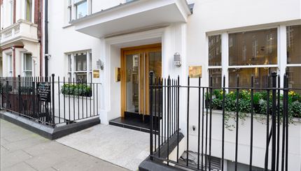 Entrance to 39 Hill Street