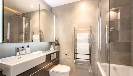 Master Bedroom - Ensuite bathroom