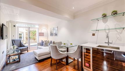 Reception Room 