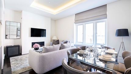 Reception/Dining area 