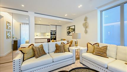 Reception room 