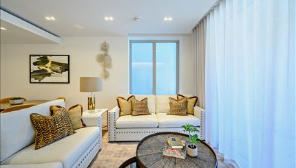 Reception room 