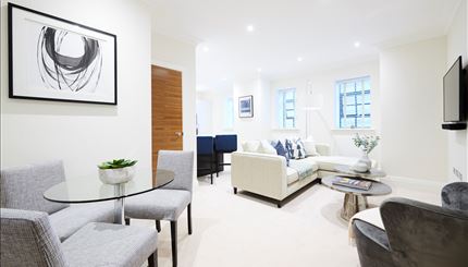 Reception room 